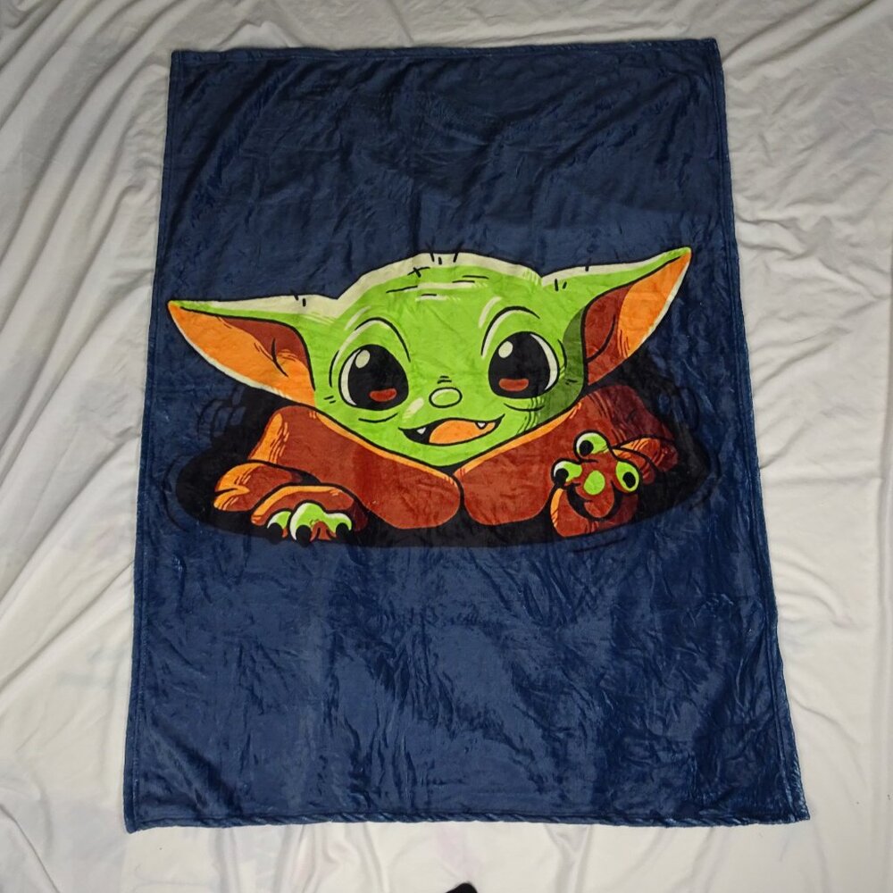Star Wars Baby Yoda Throw Blanket Size 38.5in x 50.5in